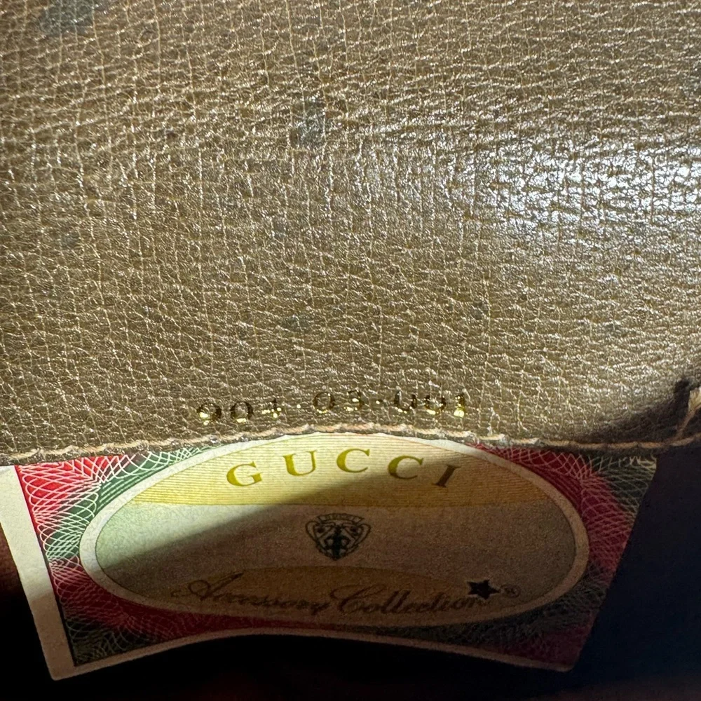 Vintage Gucci Monogram Wallet with Red and Green Stripe - Picture 6 of 14